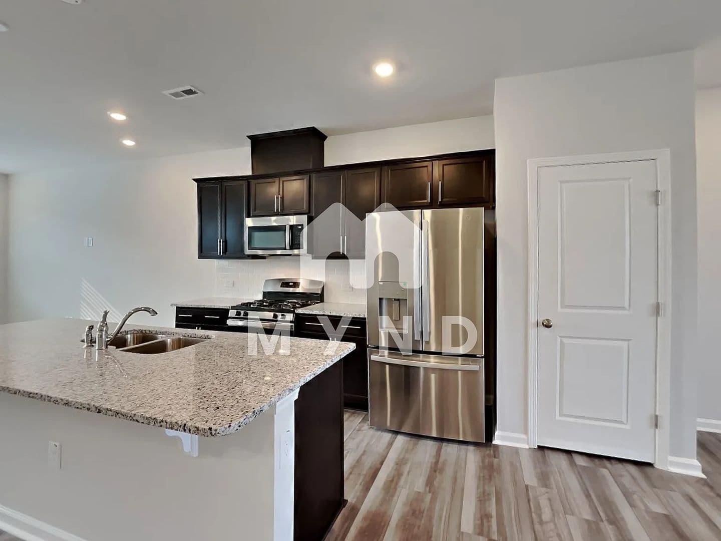 Raleigh House: 119 Sweet Lilac Way