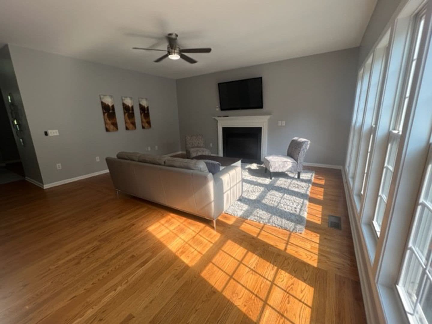 Apex House: 2119 Abby Knoll Dr