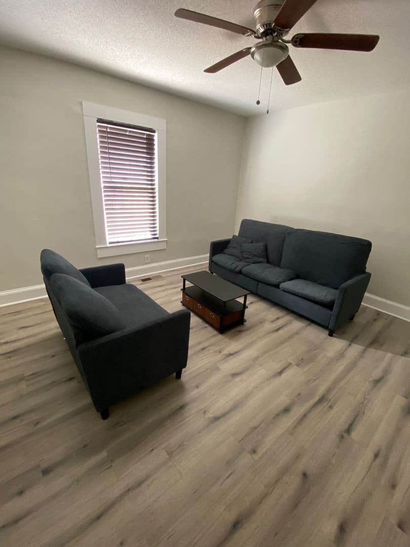 Atlanta House: 372 Griffin St NW