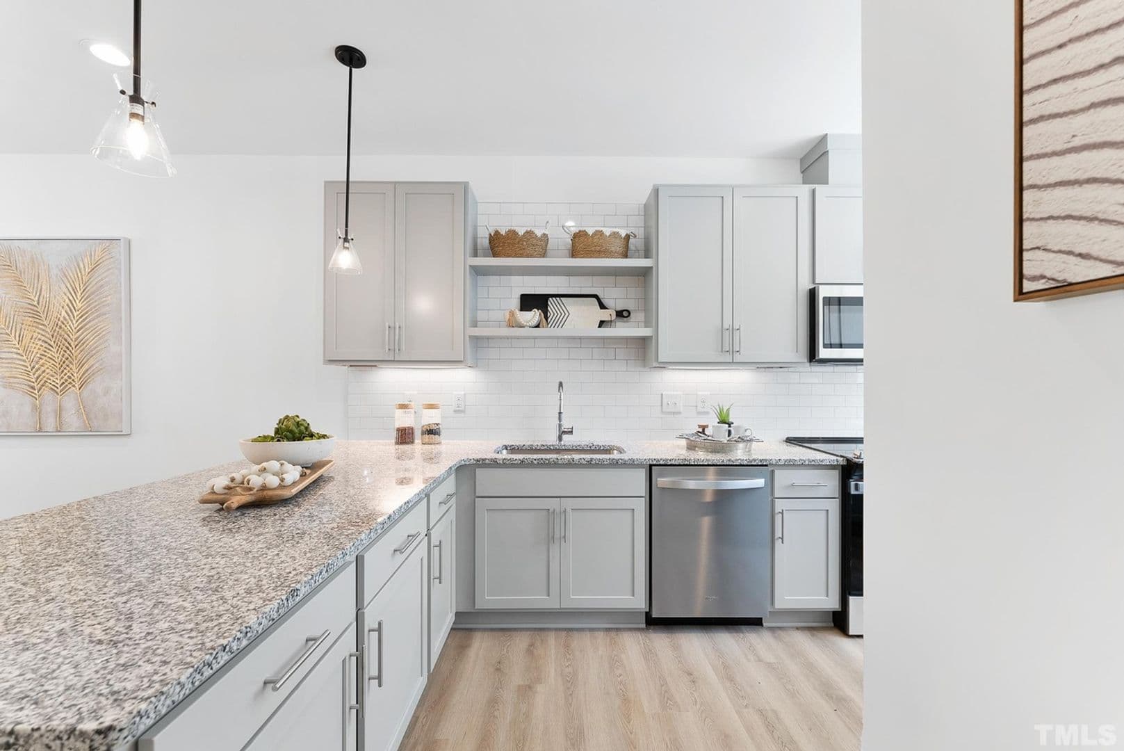 Raleigh House: 8611 Brushfoot Wy