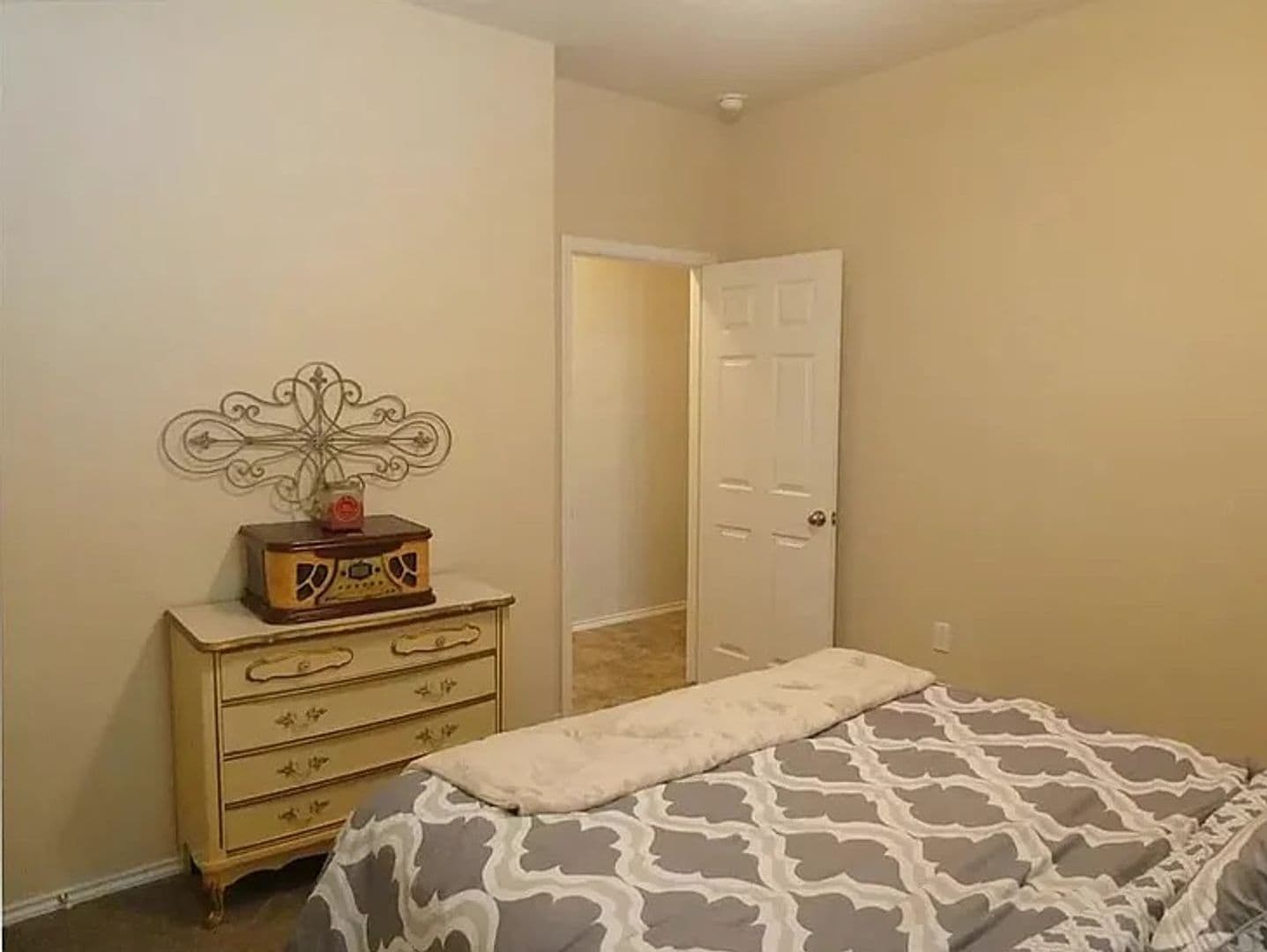 Austin House: 6920 Longford Trail