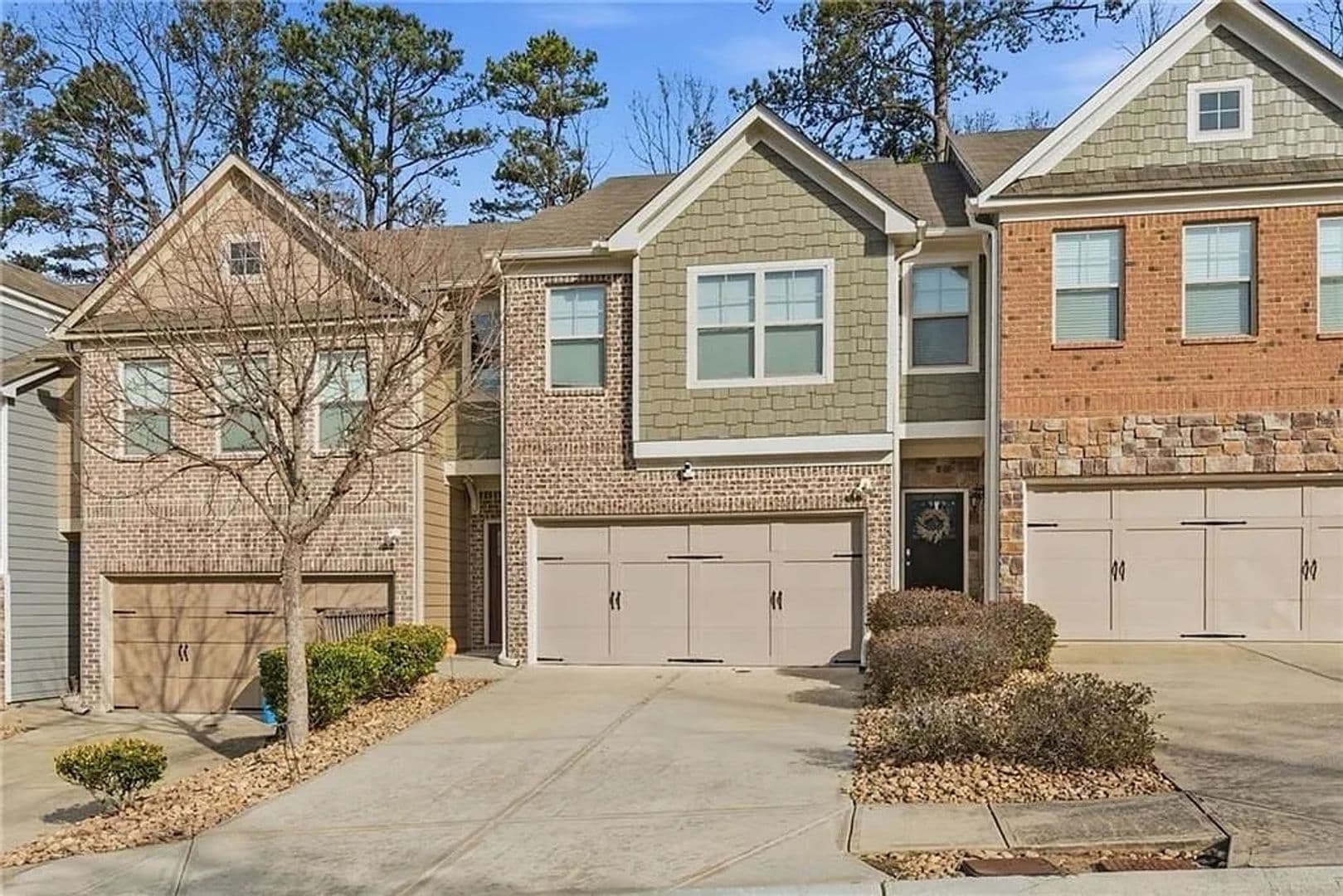 Lilburn House: 1697 Paxton Dr SW