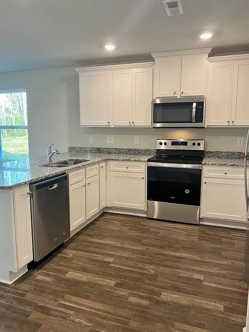 Winston-Salem House: 3653 Fallen Tree Dr