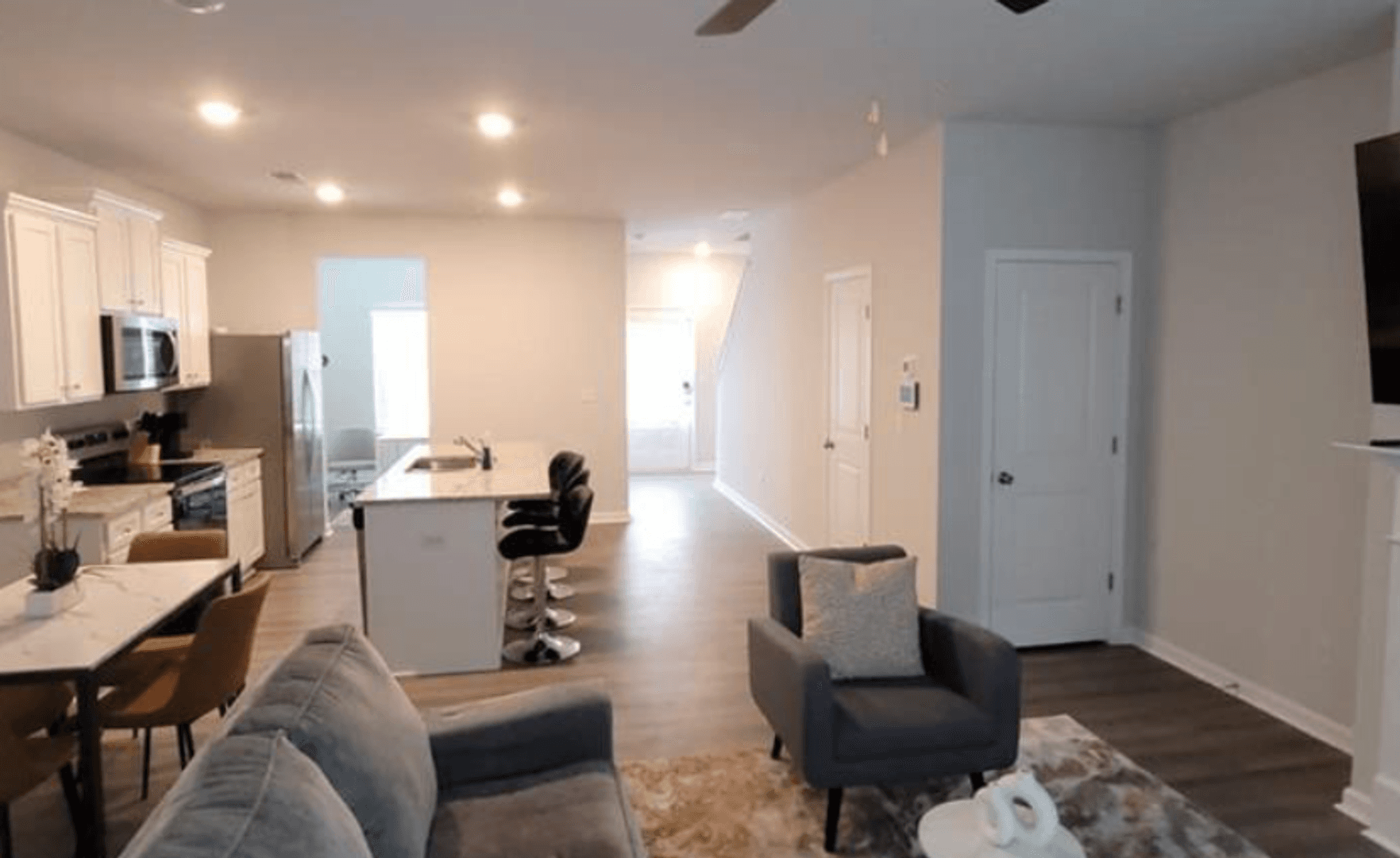 Union City House: 4333 Shafer Ct