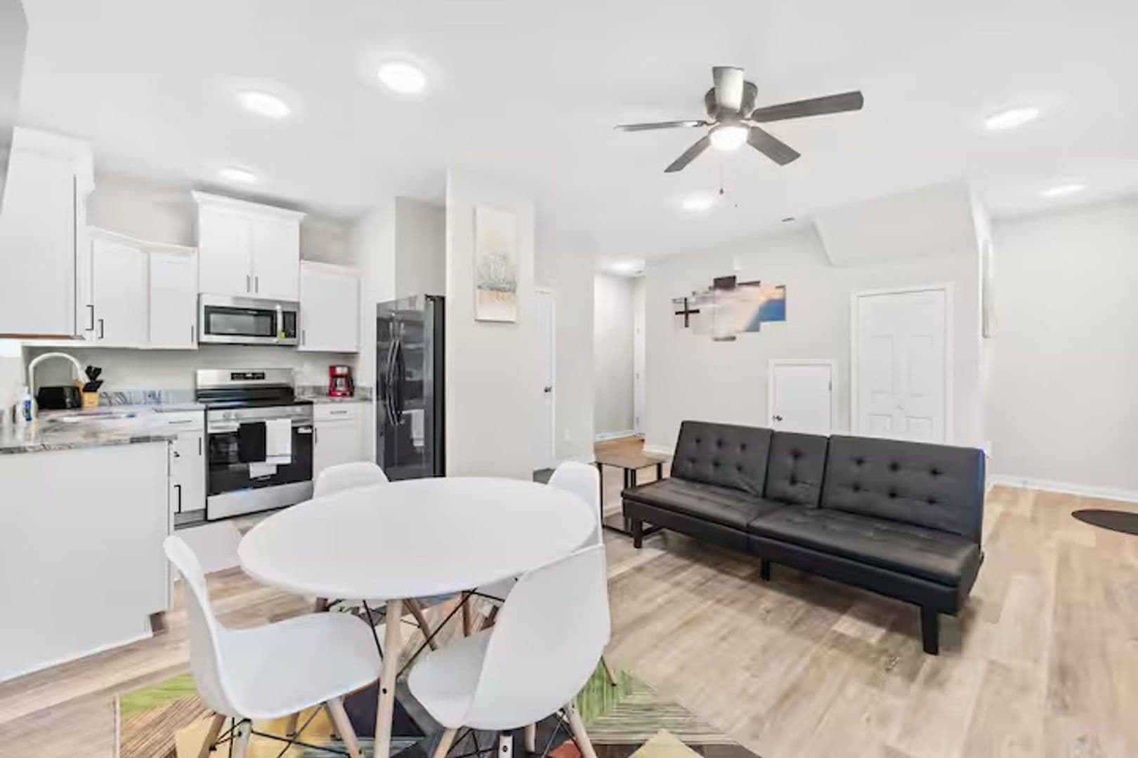Clover House: 614 Kings Mountain St