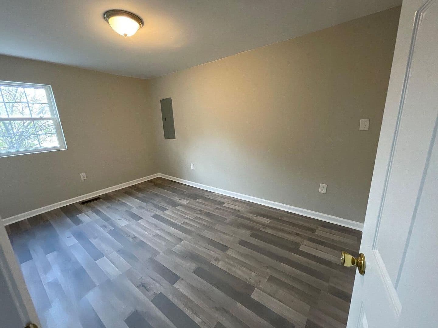 Charlotte House: 4111 Glory St