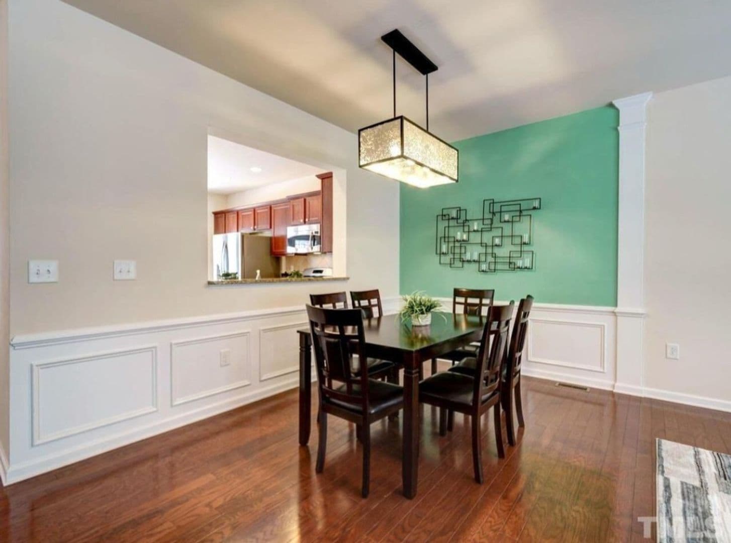 Cary House: 8627 Macedonia Lake Dr
