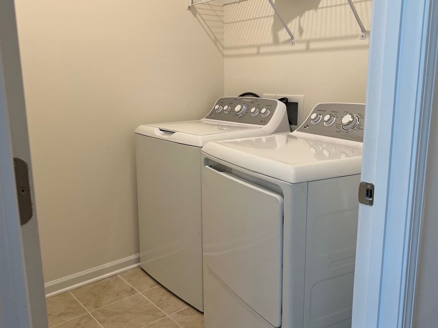Harrisburg House: 5708 Rivulet Wy