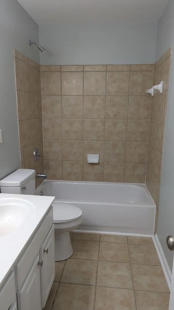 Duluth House: 1925 Kyrle Wy NW