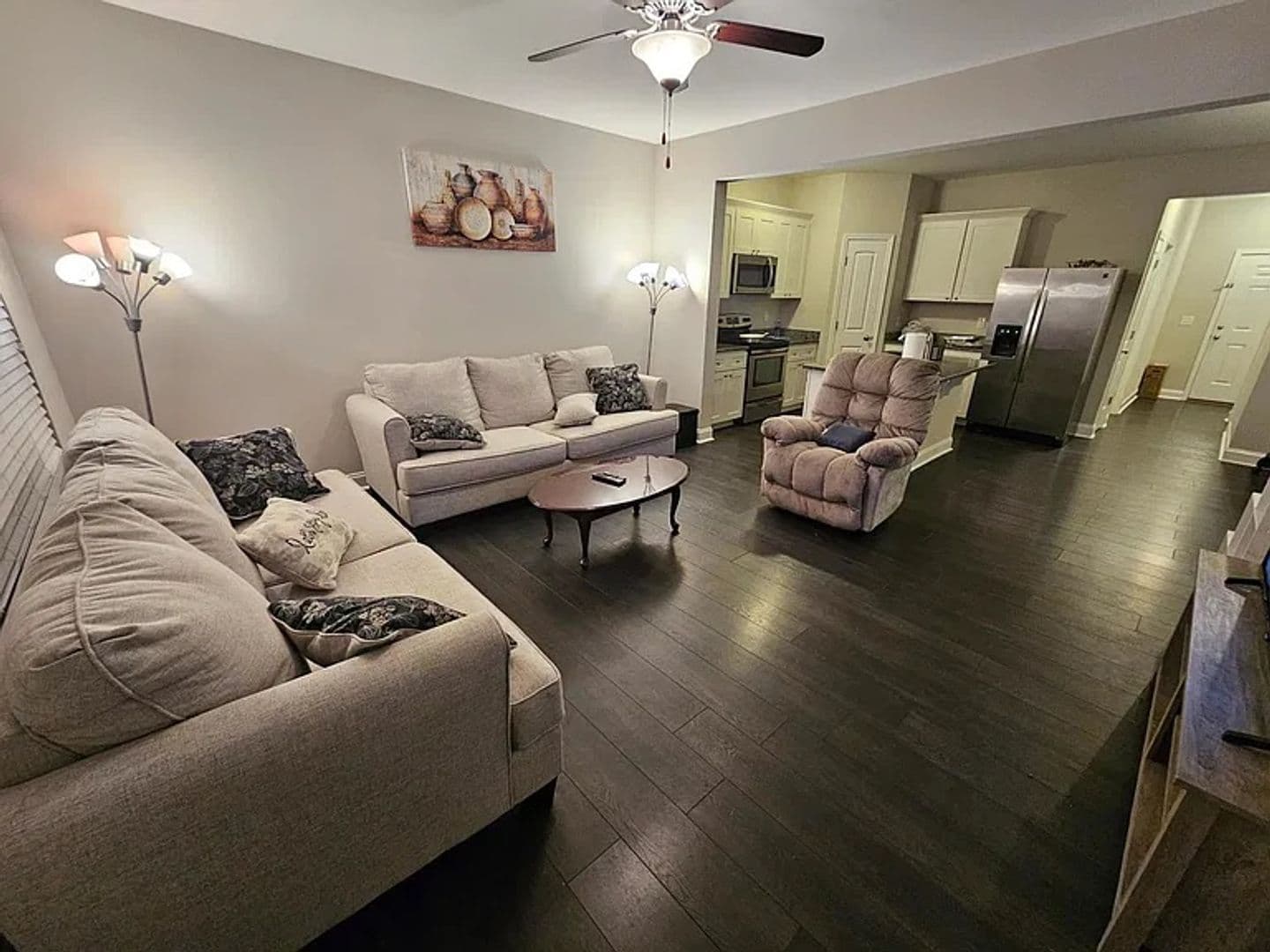 Raleigh House: 3974 Volkswalk Pl