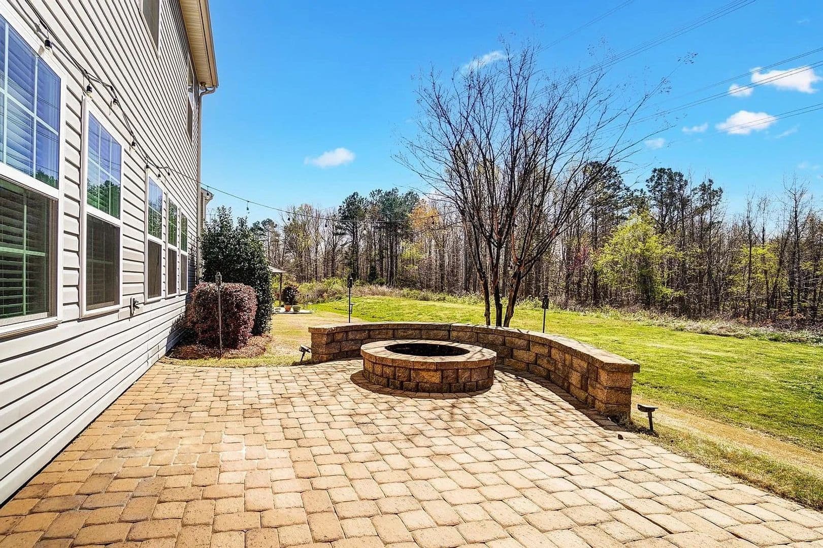Pineville House: 14420 Green Birch Dr