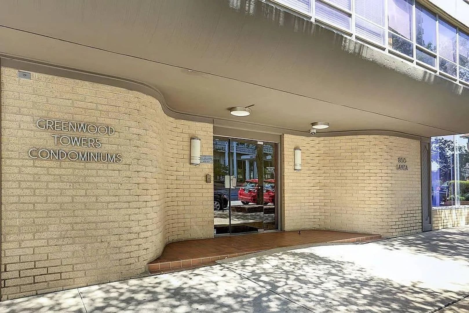Austin House: 1800 Lavaca St