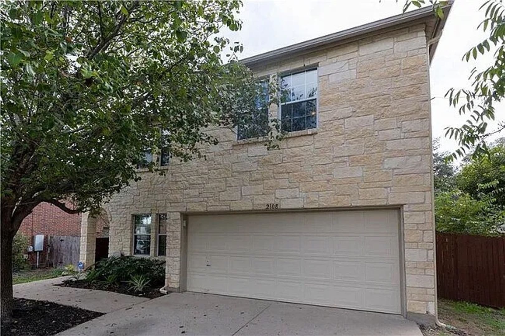 Leander House: 2108 Cottontail Dr