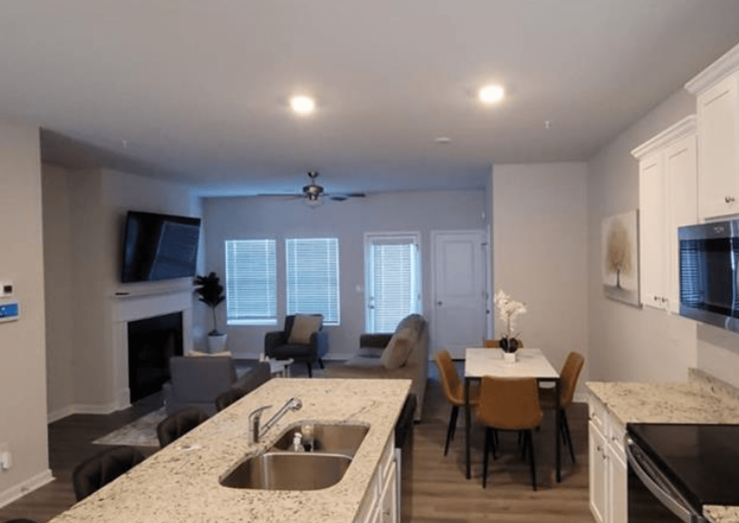 Union City House: 4333 Shafer Ct