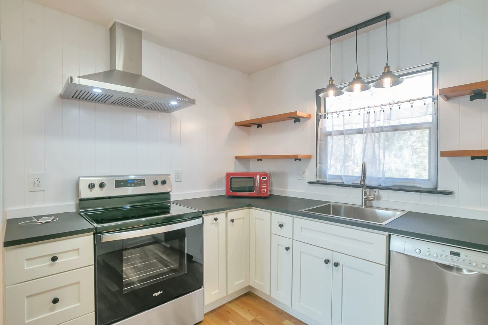 Decatur House: 3036 Santa Monica Dr