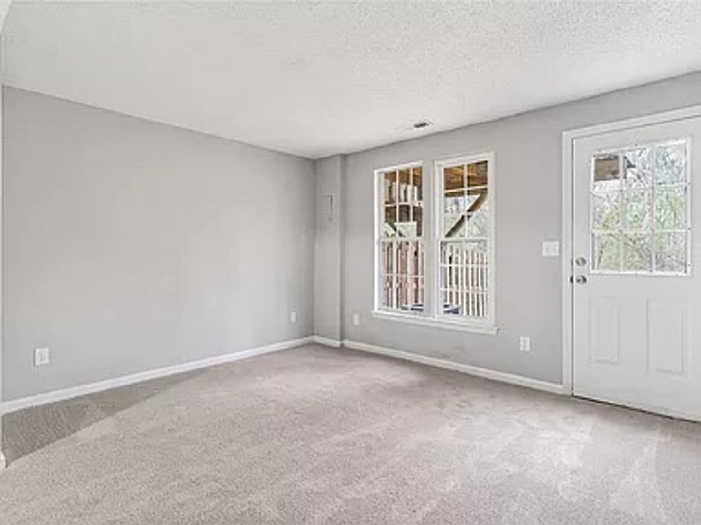 Charlotte House: 531 Lex Dr