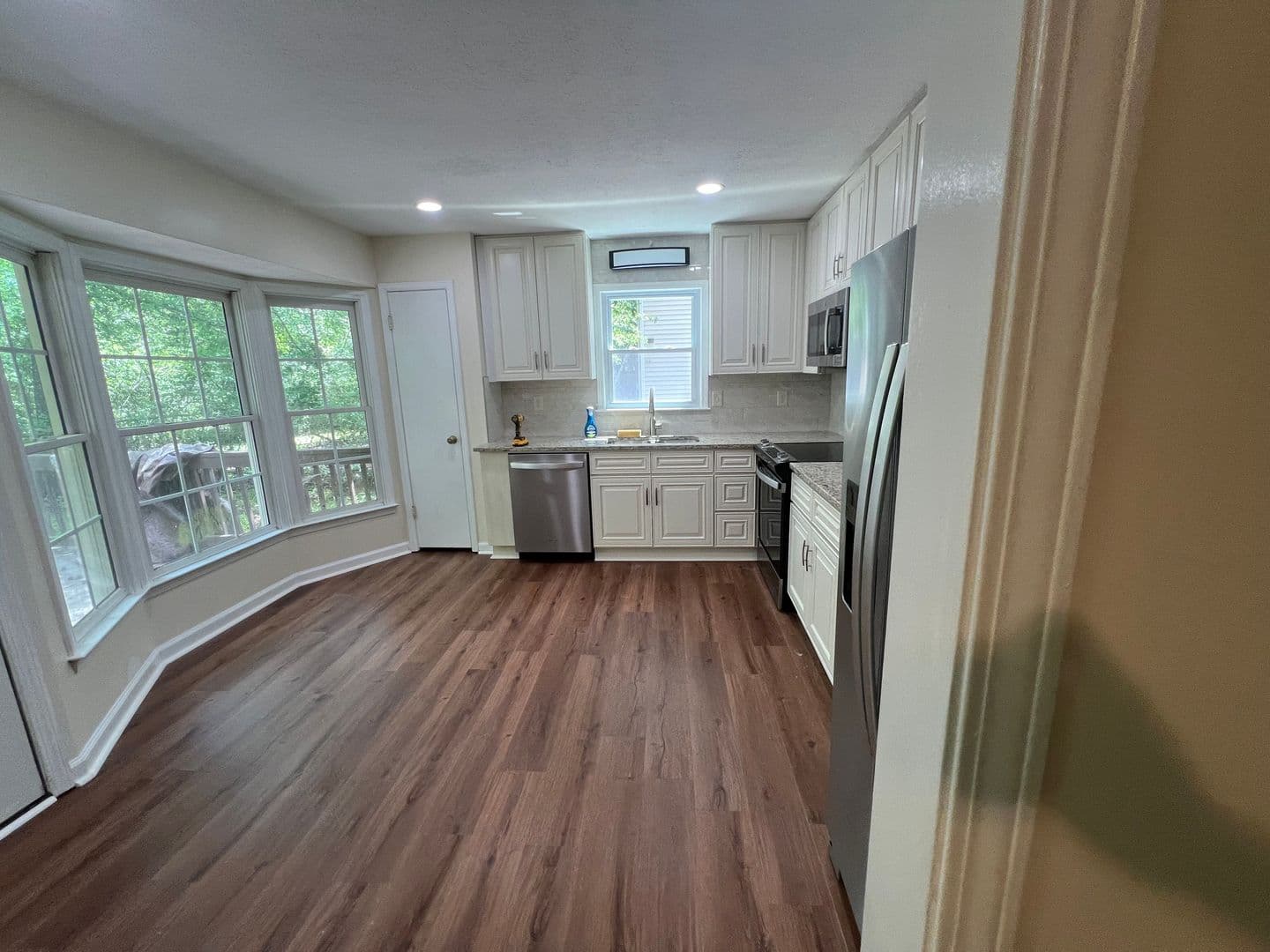 Marietta House: 2410 Hillboro Cir SW