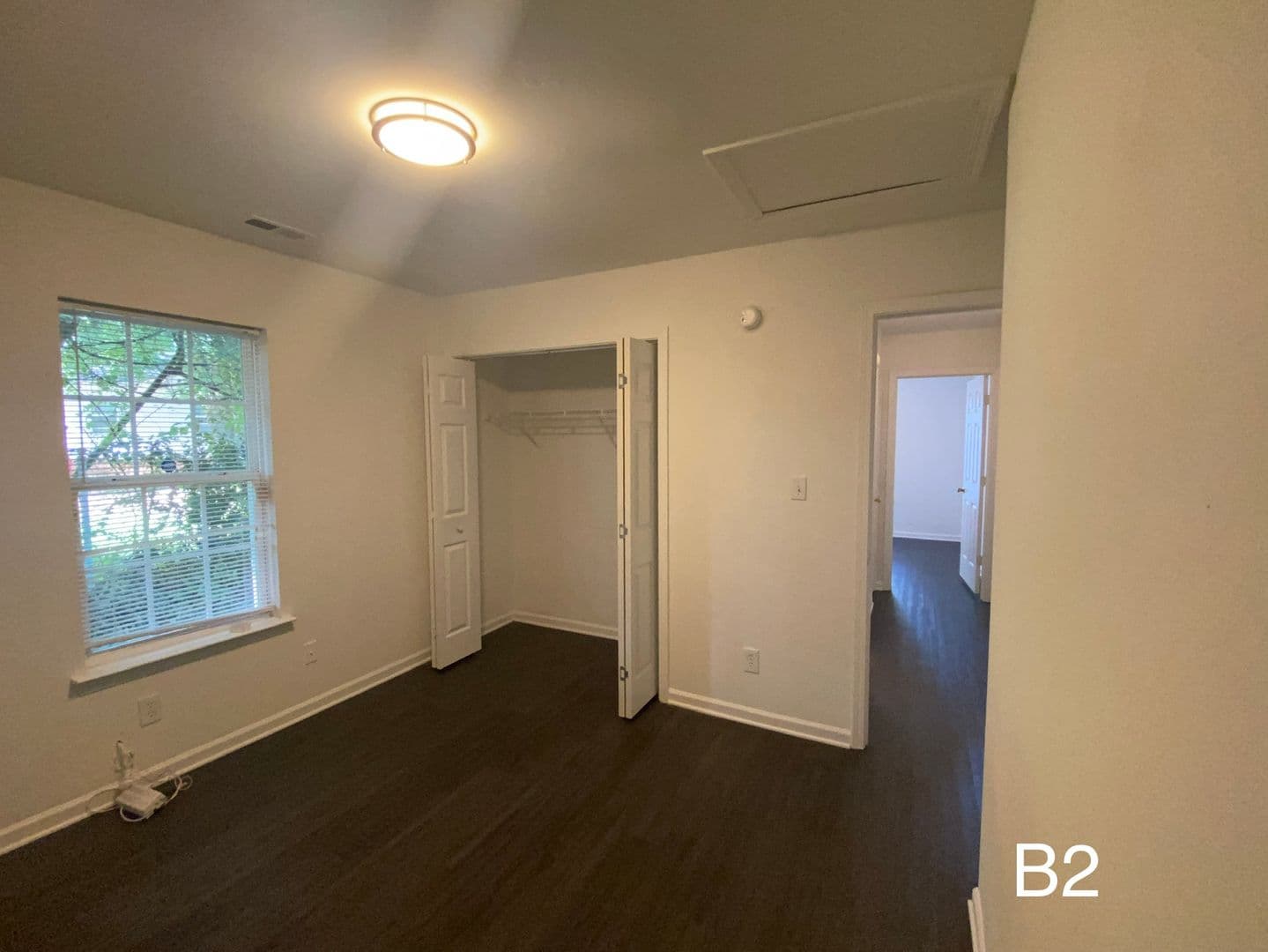 Charlotte House: 913 Tennyson Dr