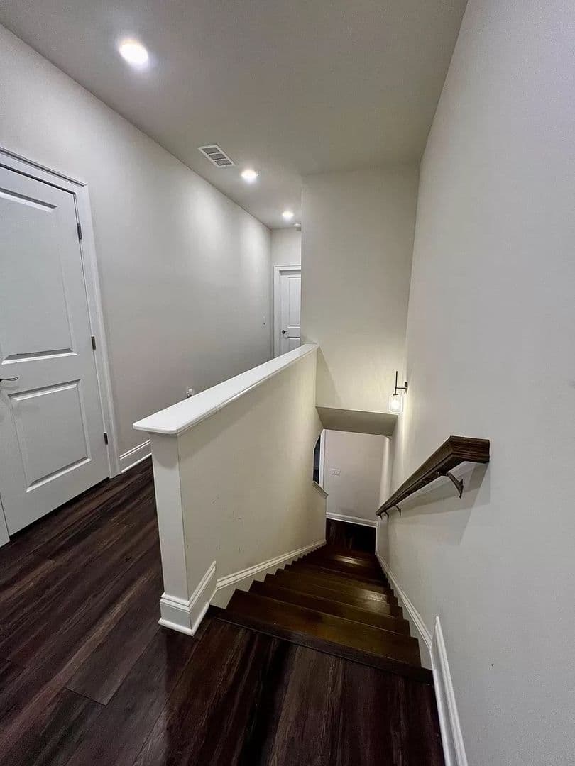 Atlanta House: 1825 La Dawn Ln NW
