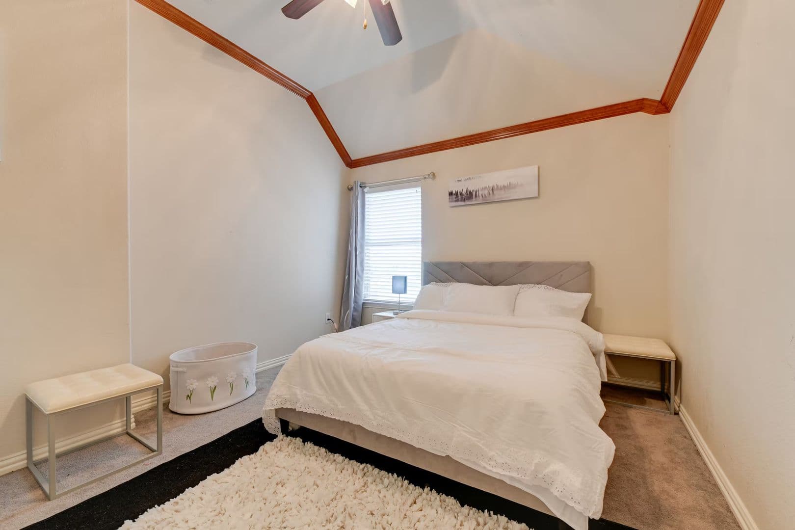Grand Prairie House: 3015 England Pkwy