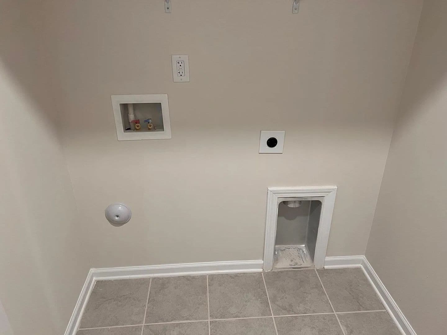 Charlotte House: 11051 Lawyers Rd
