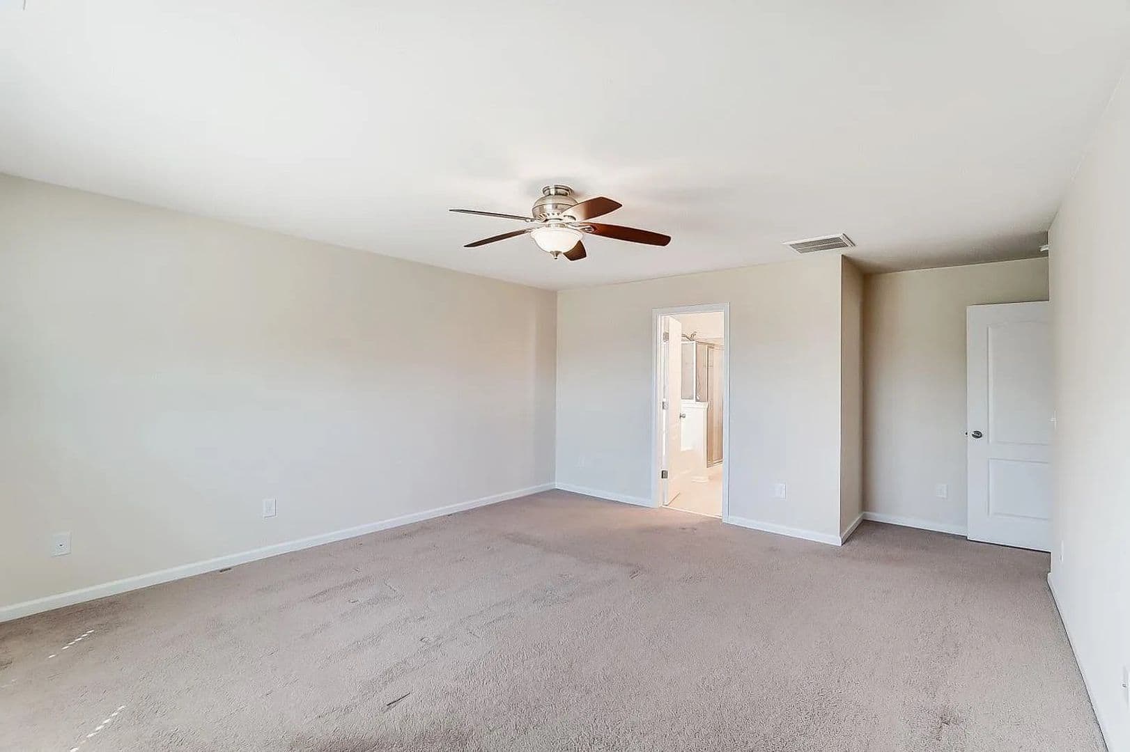 Pineville House: 14420 Green Birch Dr