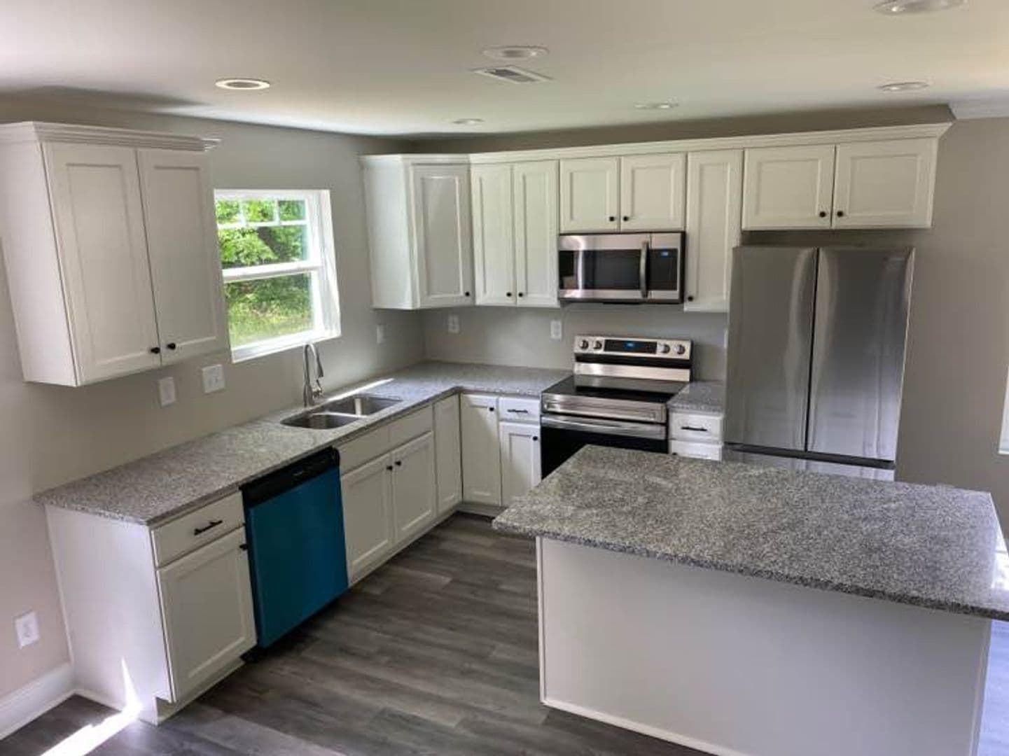 Charlotte House: 2628 Kenhill Dr