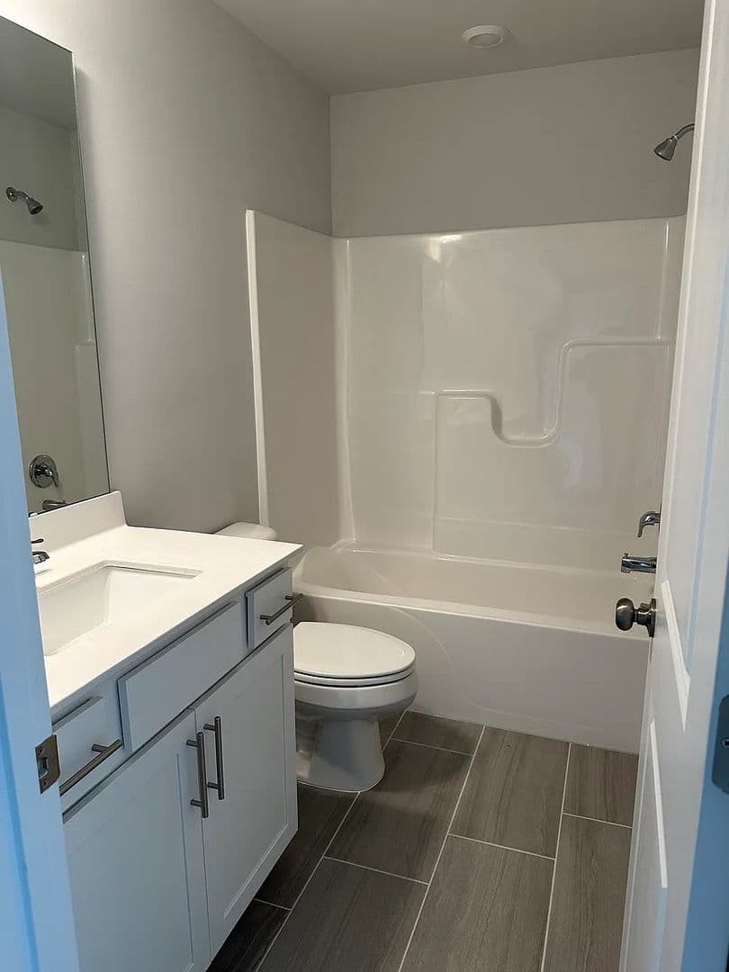 Raleigh House: 5024 Arkrose Dr