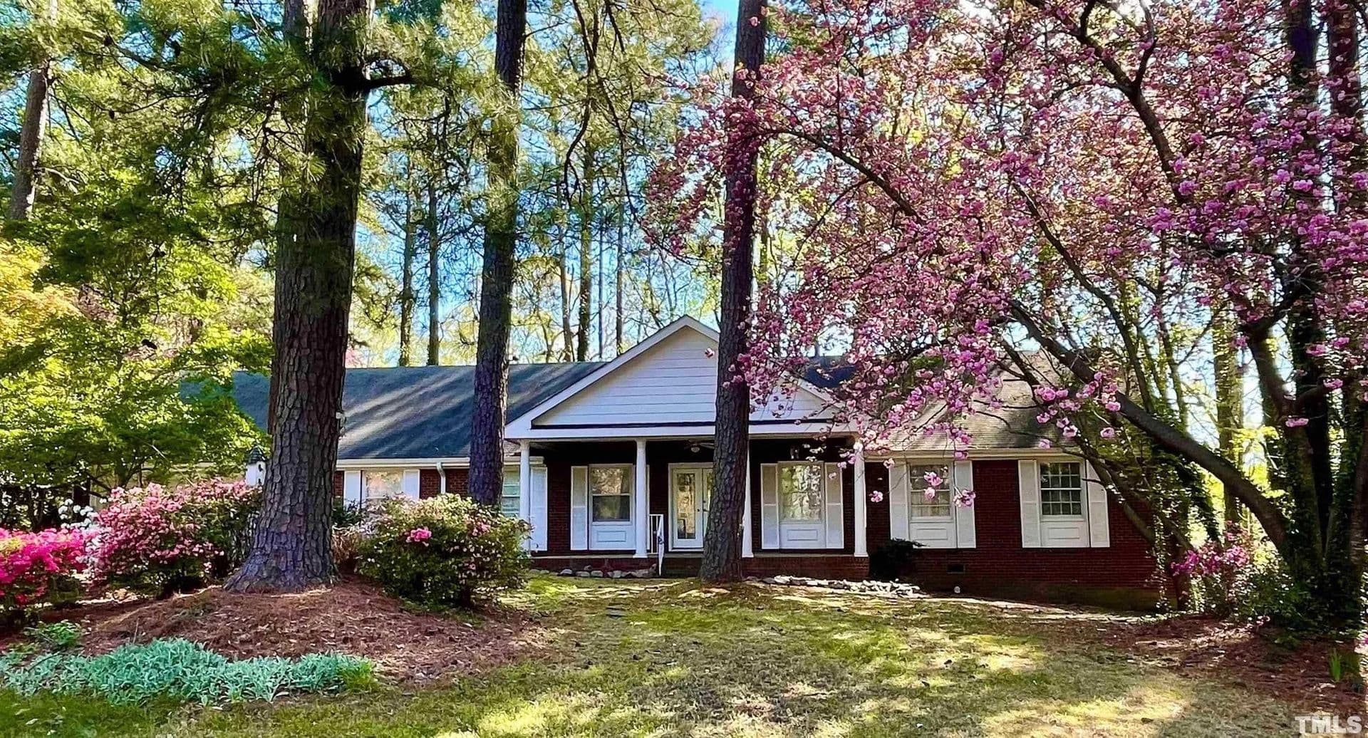 Raleigh House: 4600 Joyner Pl