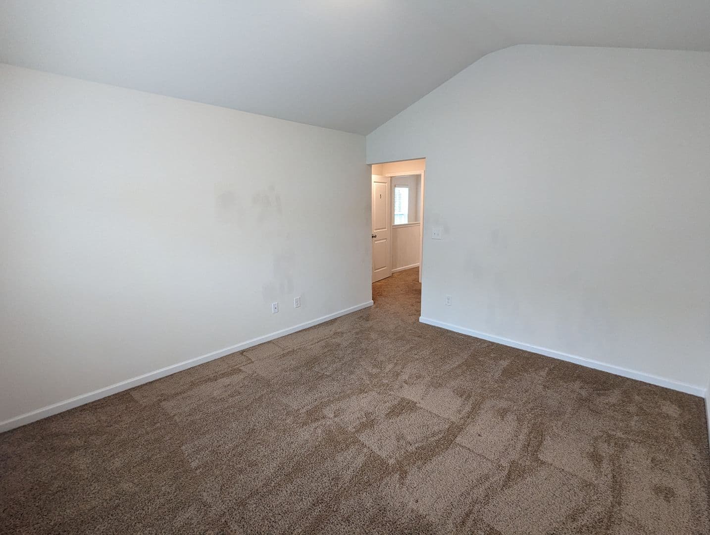 Charlotte House: 6103 Guildford Hill Ln