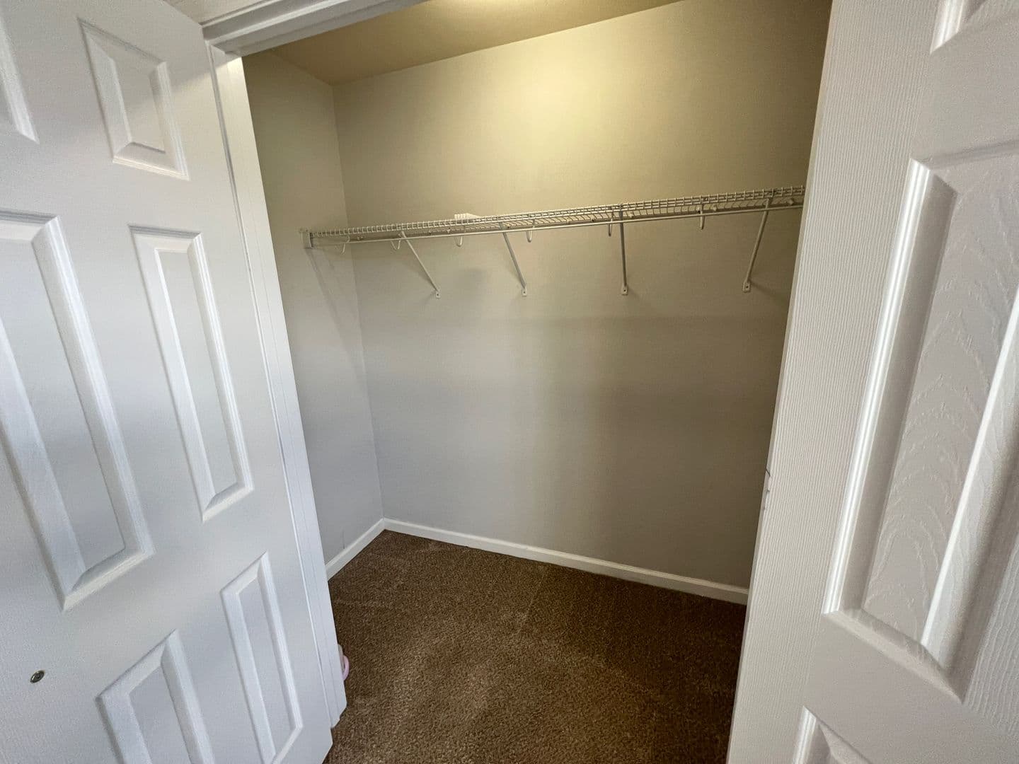 Cary House: 215 Dove Cottage Ln