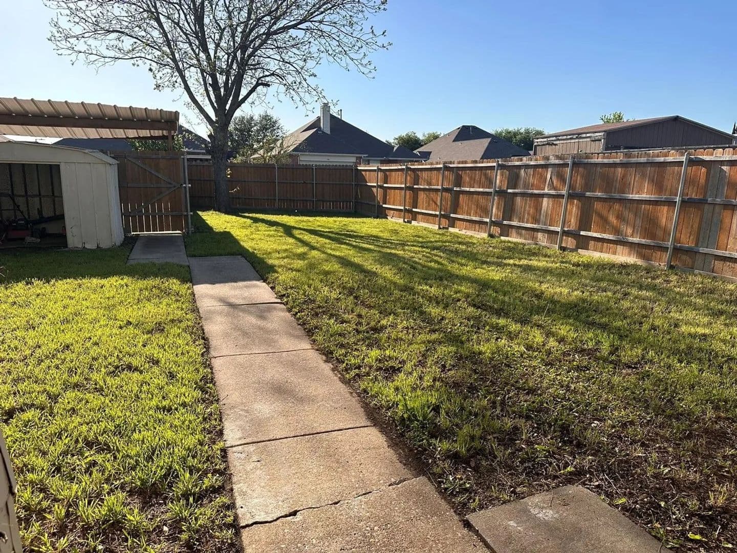 Garland House: 2026 Santa Anna Dr