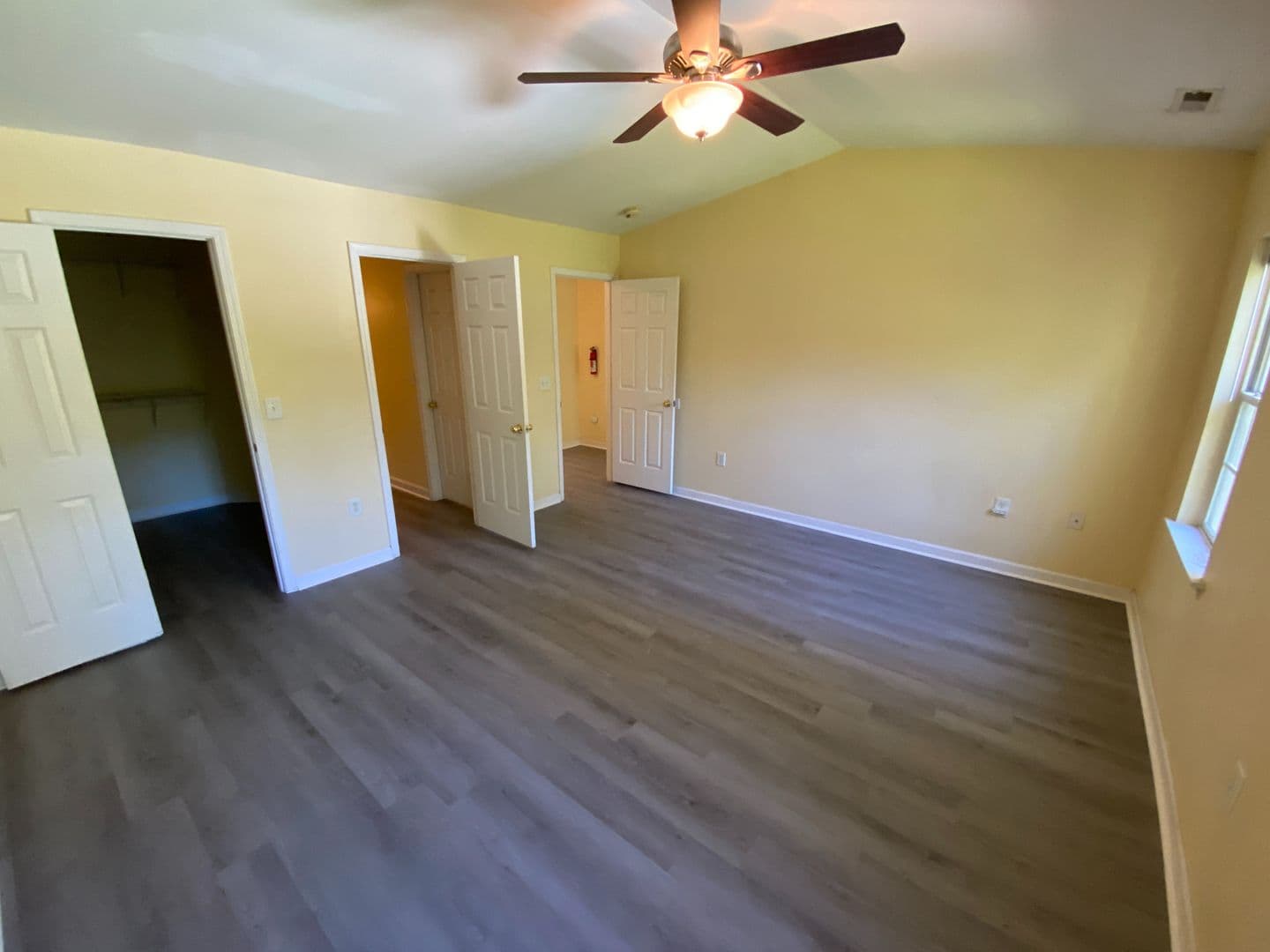 Raleigh House: 5212 #102 Lundy Dr
