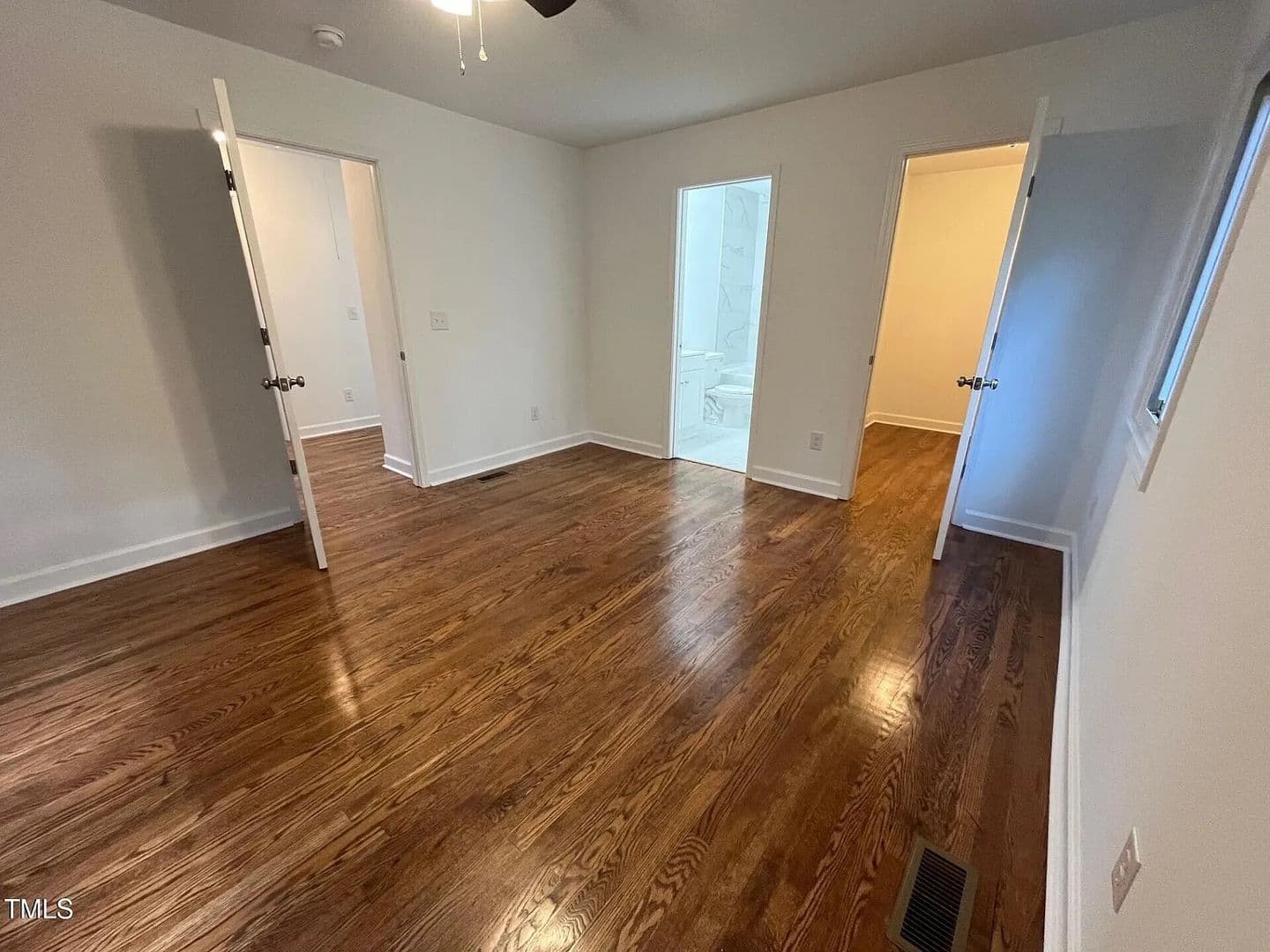 Durham House: 916 Forge Rd