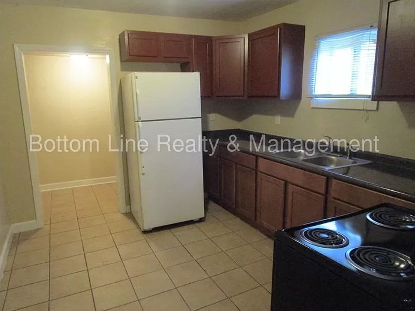 Charlotte House: 3912 Plainview Rd