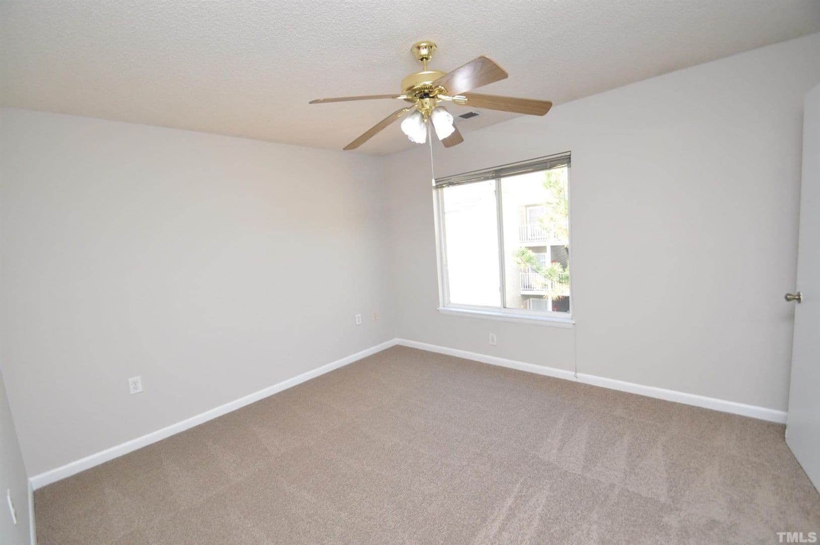 Raleigh House: 1331 #302 Crab Orchard Dr