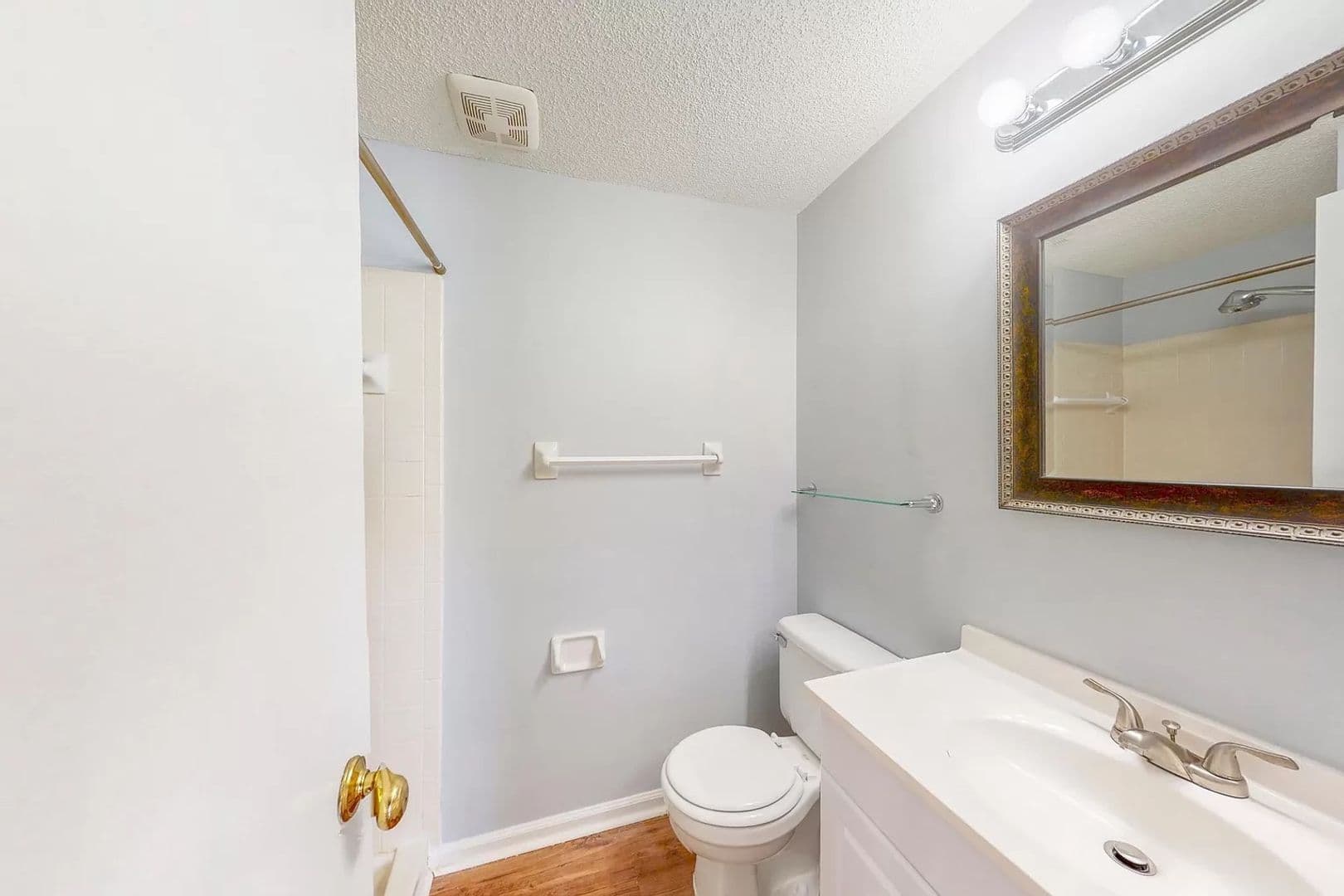 Charlotte House: 1610 #B Arlyn Cir