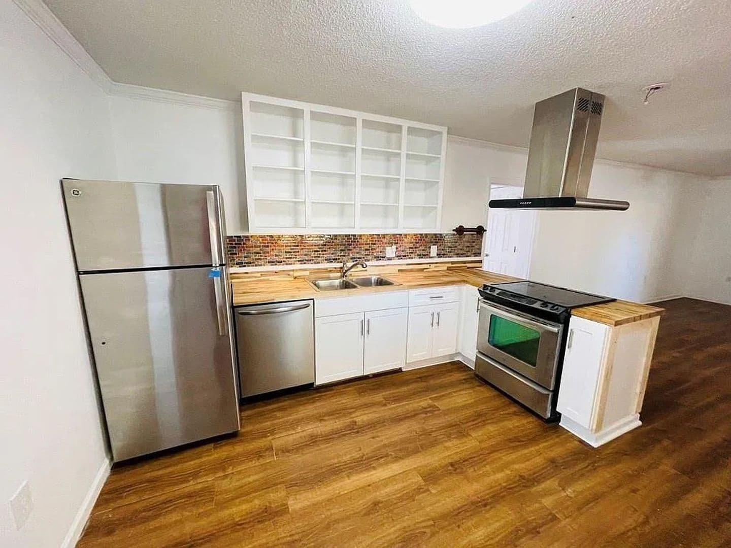 McDonough House: 1033 GA-155 N