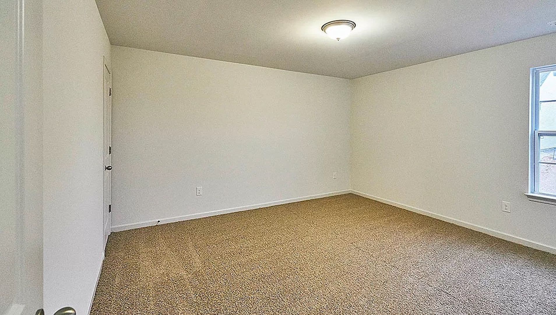 Clayton House: 408 N Great White Way