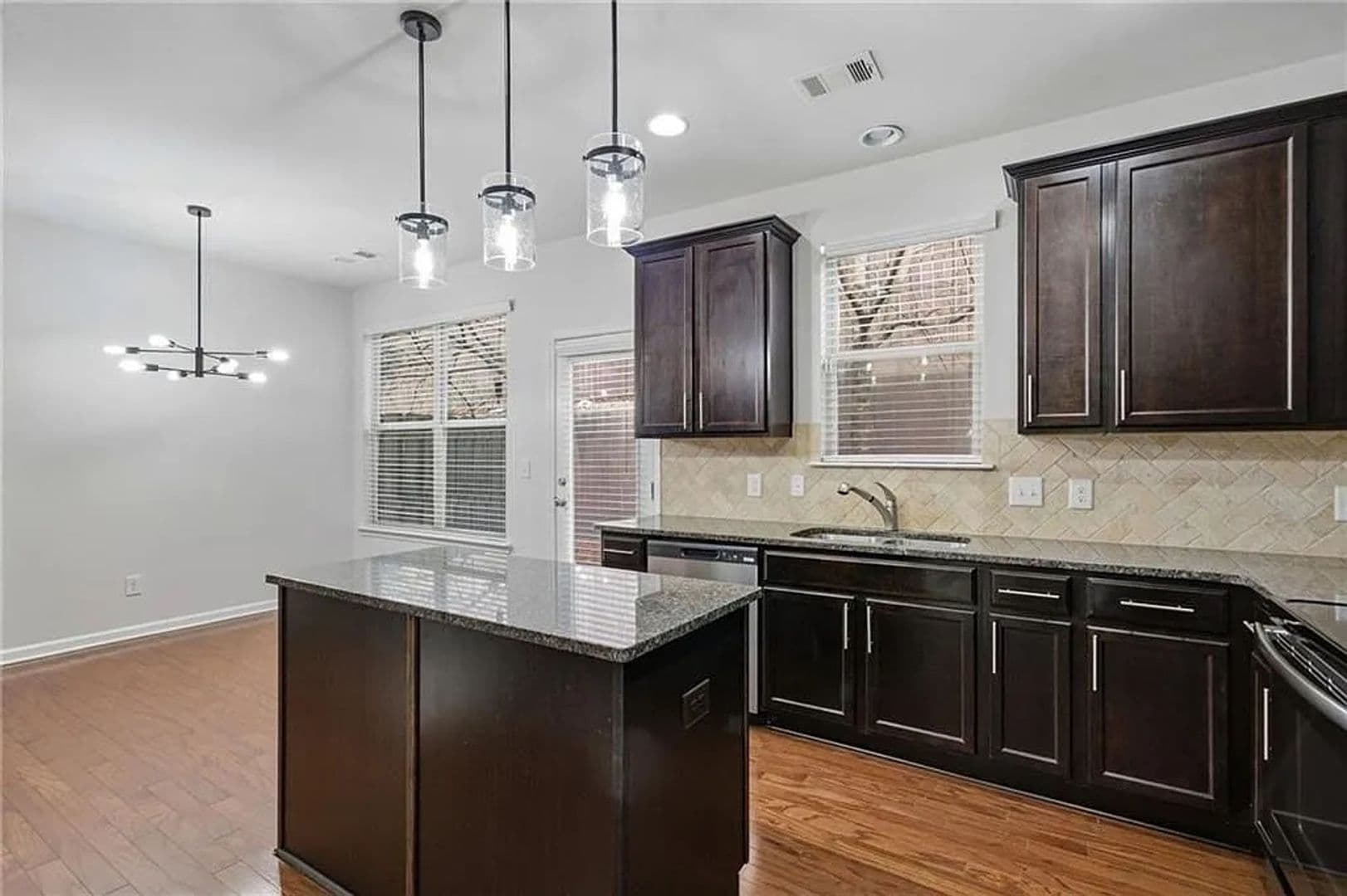 Lilburn House: 1697 Paxton Dr SW
