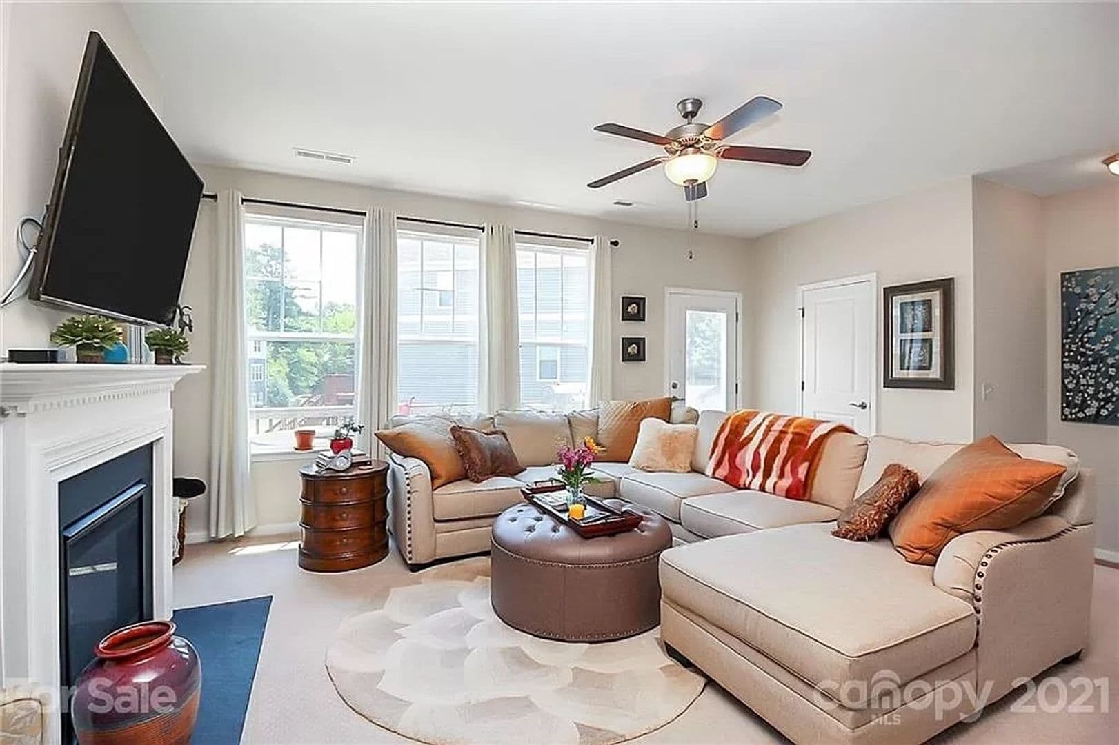 Charlotte House: 1502 Sharon Rd W