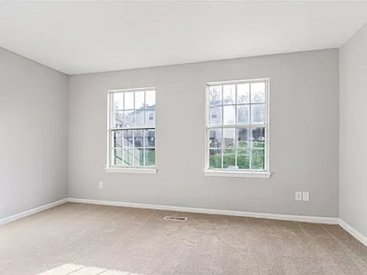 Charlotte House: 531 Lex Dr