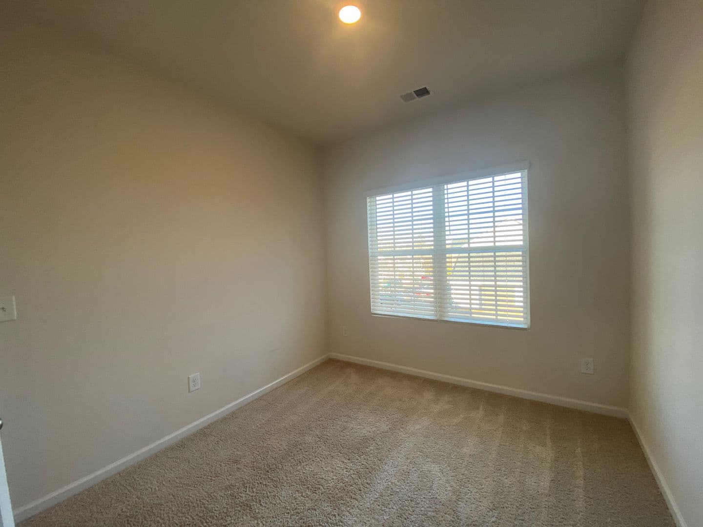 Belmont House: 1103 Johns Walk Way