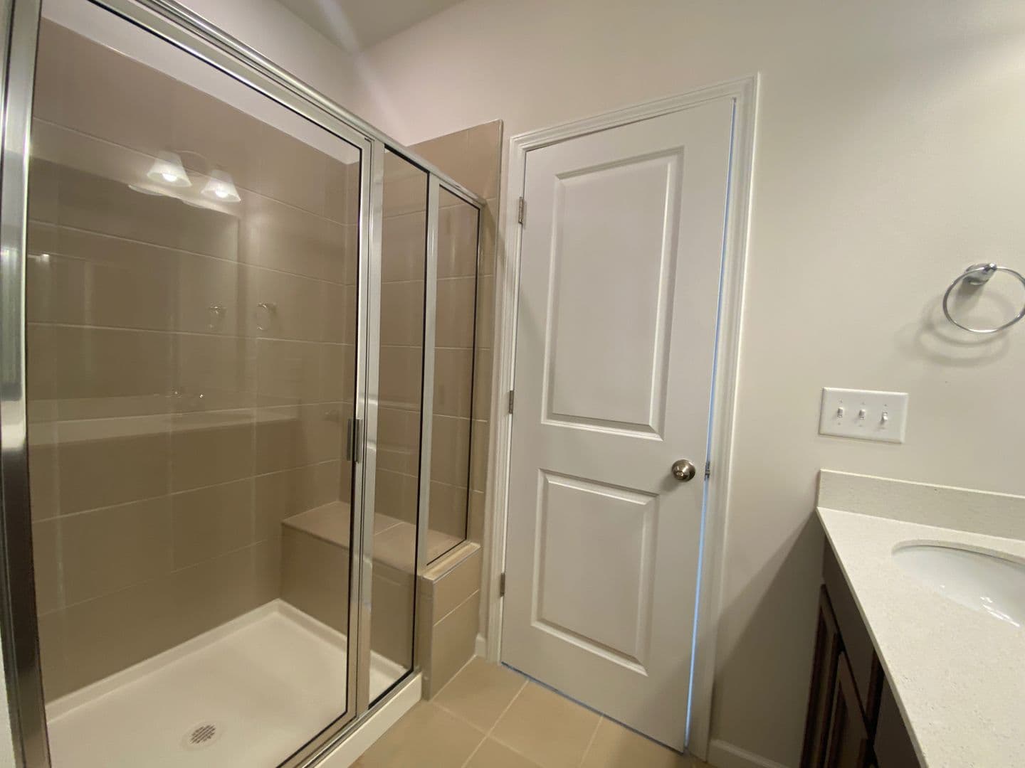 Belmont House: 1103 Johns Walk Way