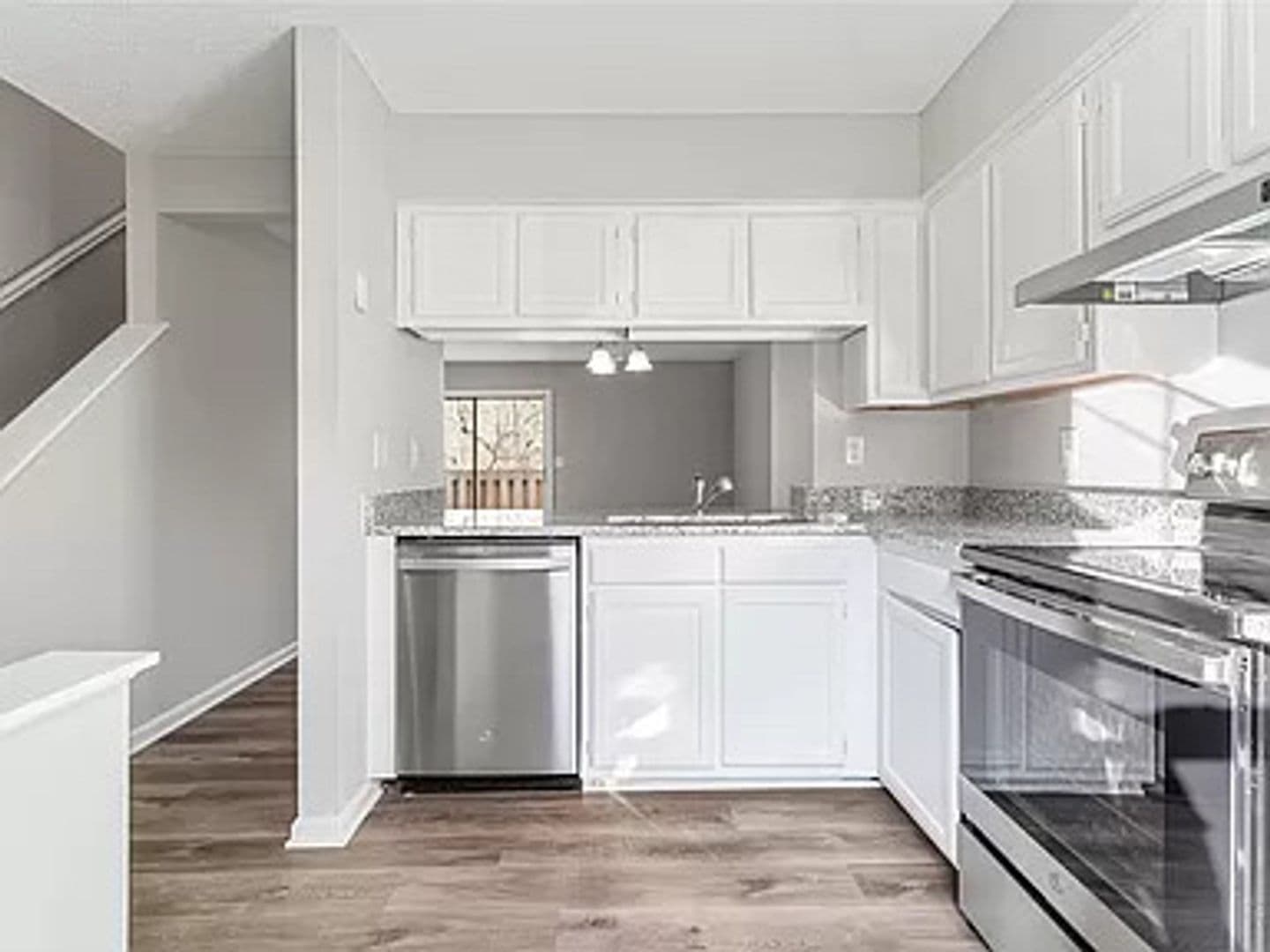 Charlotte House: 531 Lex Dr