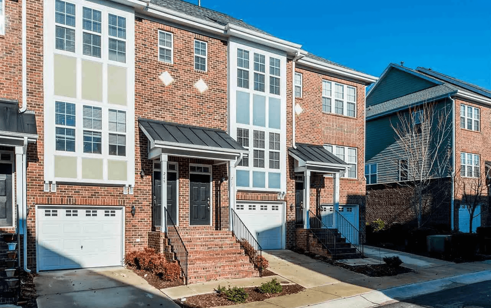 Cary House: 215 Dove Cottage Ln