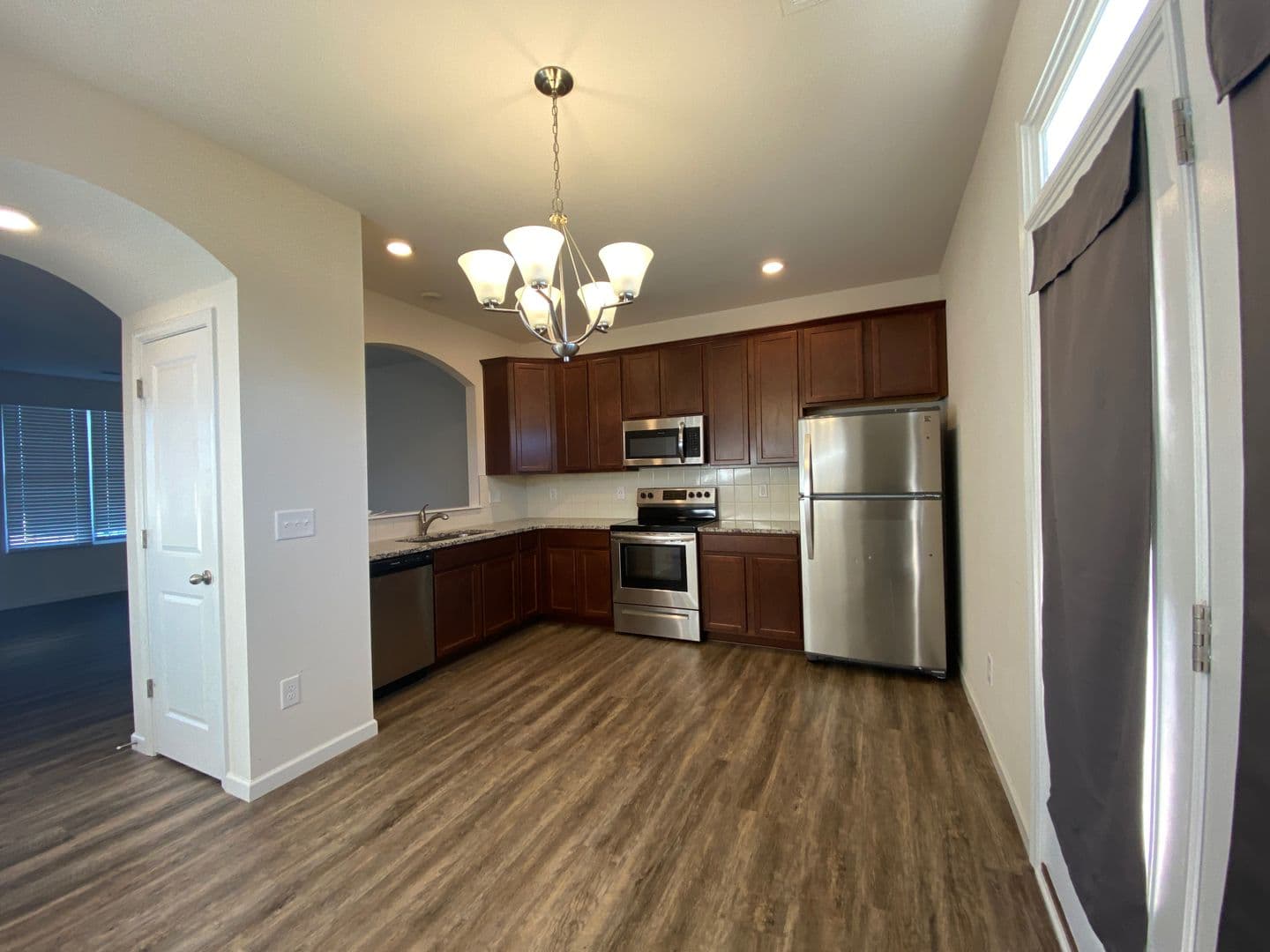 Belmont House: 1103 Johns Walk Way