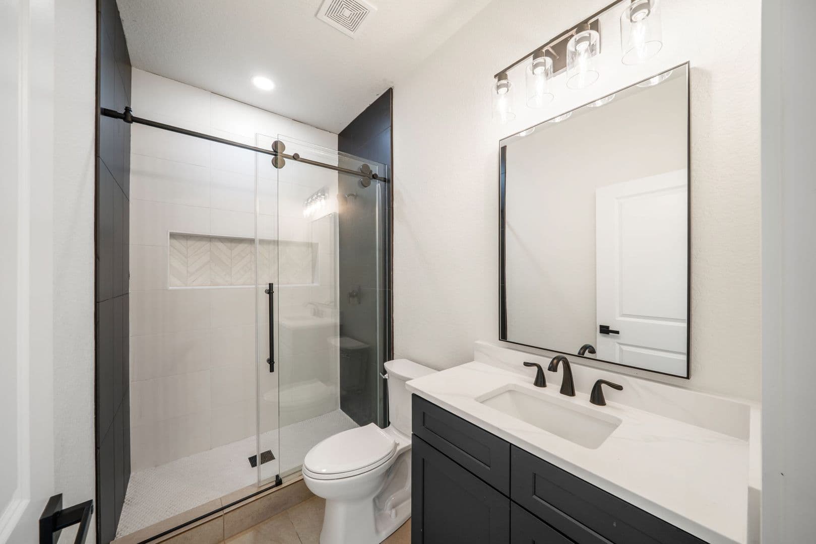 San Antonio House: 247 Princeton Ave