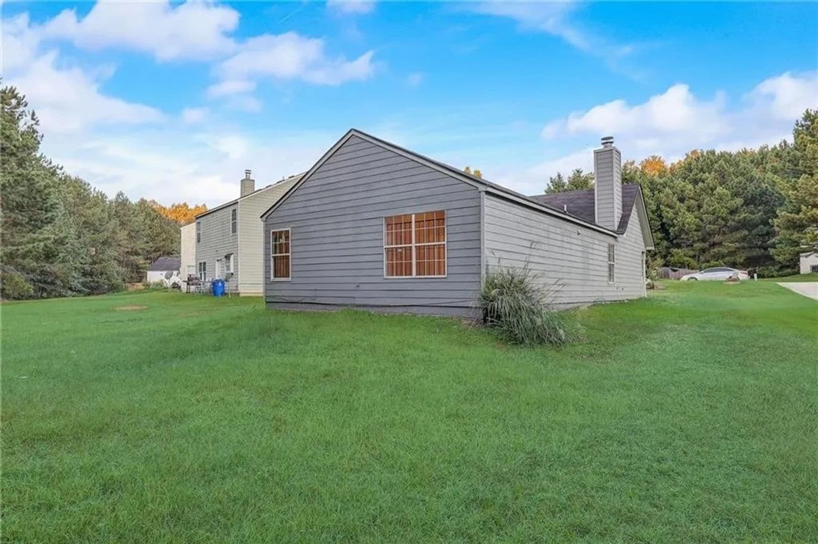Union City House: 3865 Cypress Pointe Dr