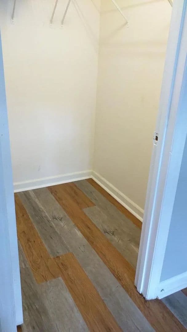Raleigh House: 1120 Carlton Ave